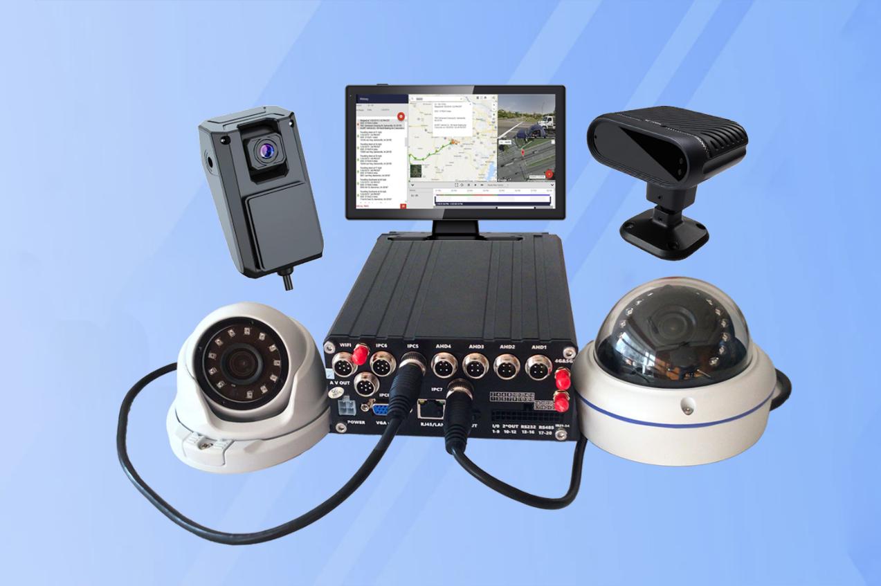 Hybrid mobile DVR connected to AHD and IP cameras with a fleet tracking platform on screen